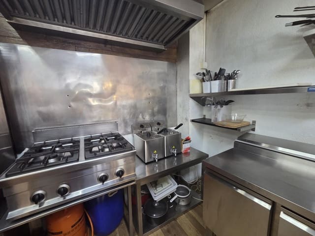 2 soveværelse Erhverv til salg i El Campello - € 311.000 (Ref: 9940066)