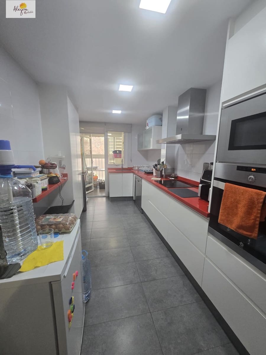 4 camera da letto Appartamento in vendita in Paterna con piscina - 345.000 € (Rif: 9942614)