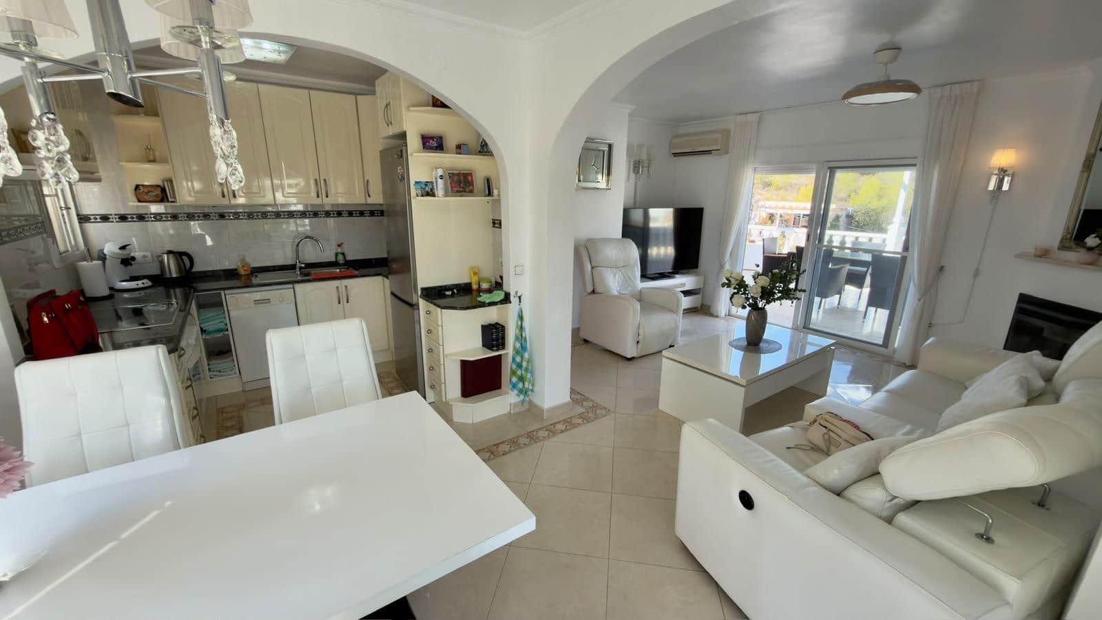 4 bedroom Villa for sale in La Nucia with pool garage - € 525,000 (Ref: 9945831)