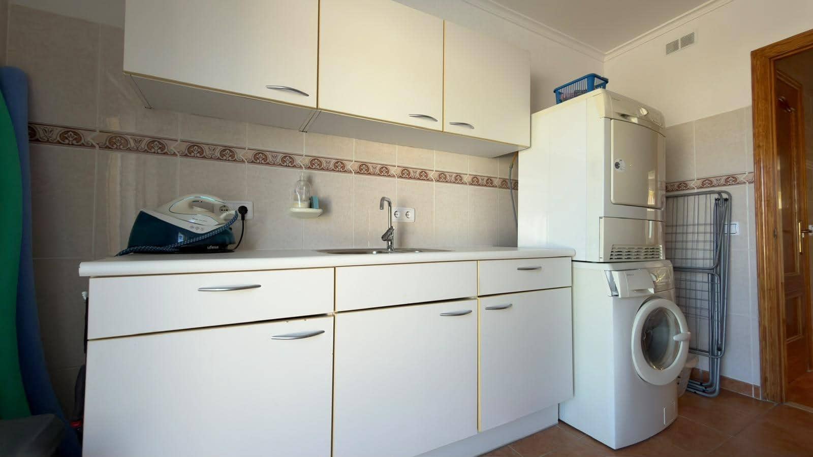 4 bedroom Villa for sale in La Nucia with pool garage - € 525,000 (Ref: 9945831)
