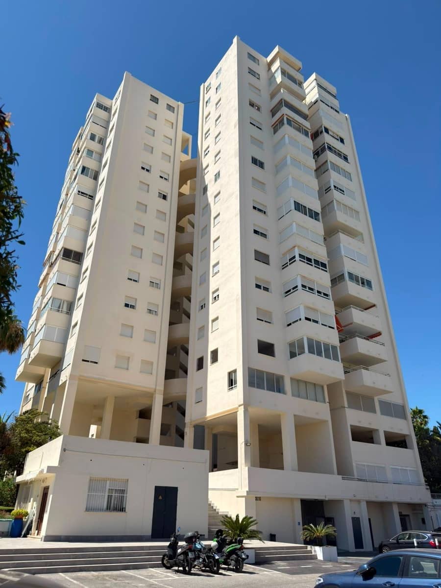 3 soveværelse Lejlighed til salg i Playa de San Juan med swimmingpool garage - € 495.000 (Ref: 9945832)