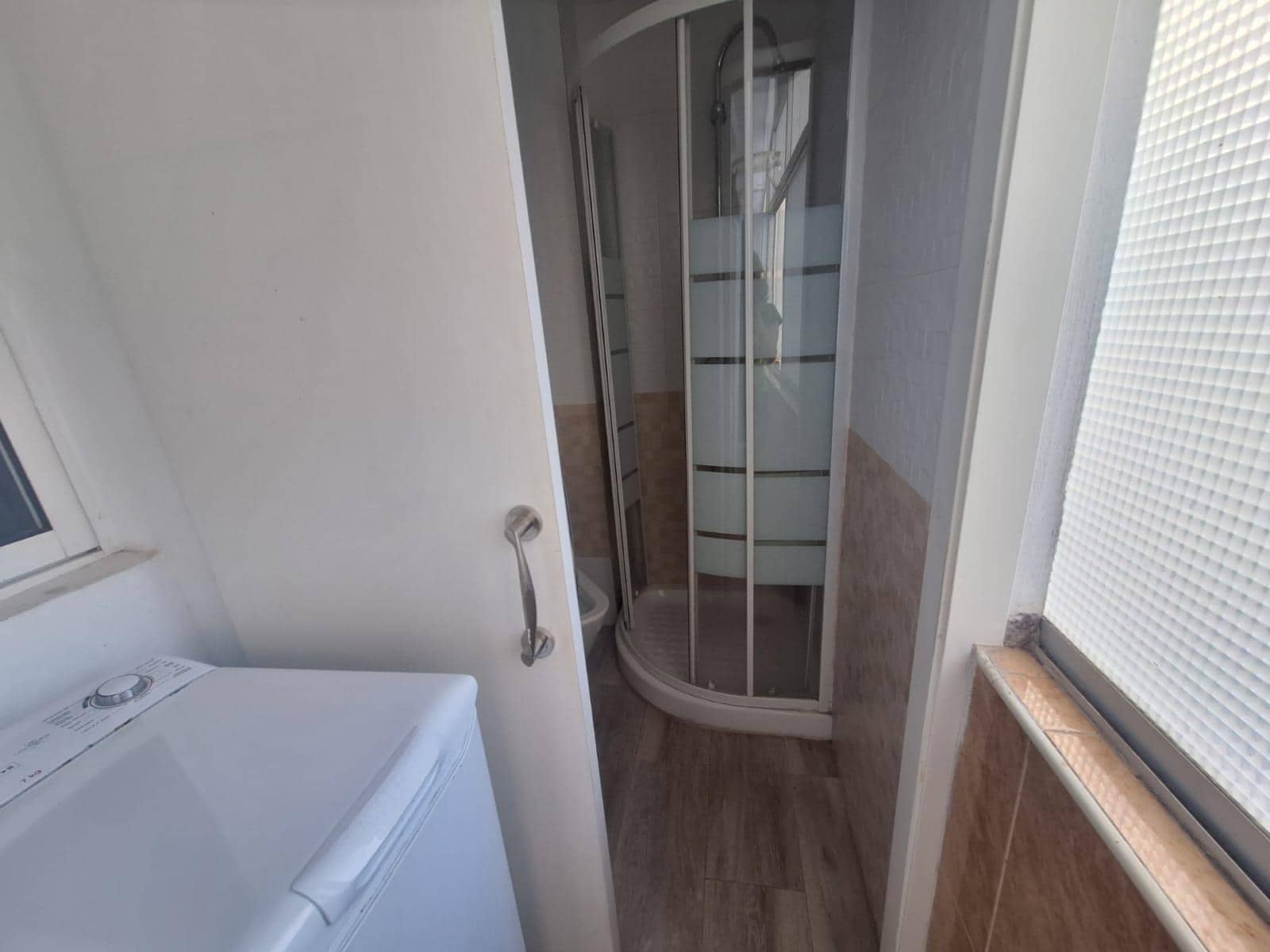 3 soveværelse Lejlighed til salg i Alicante by - € 175.000 (Ref: 9949893)