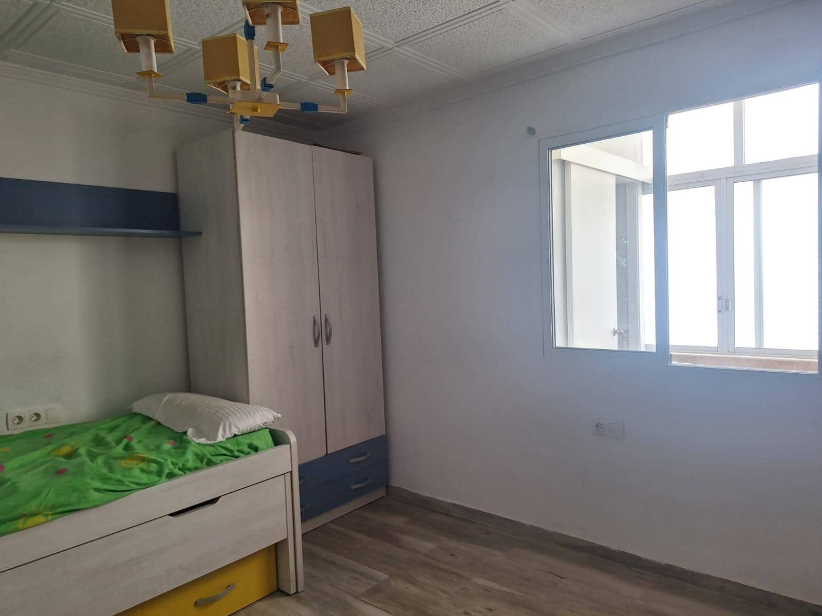 3 soveværelse Lejlighed til salg i Alicante by - € 175.000 (Ref: 9949893)
