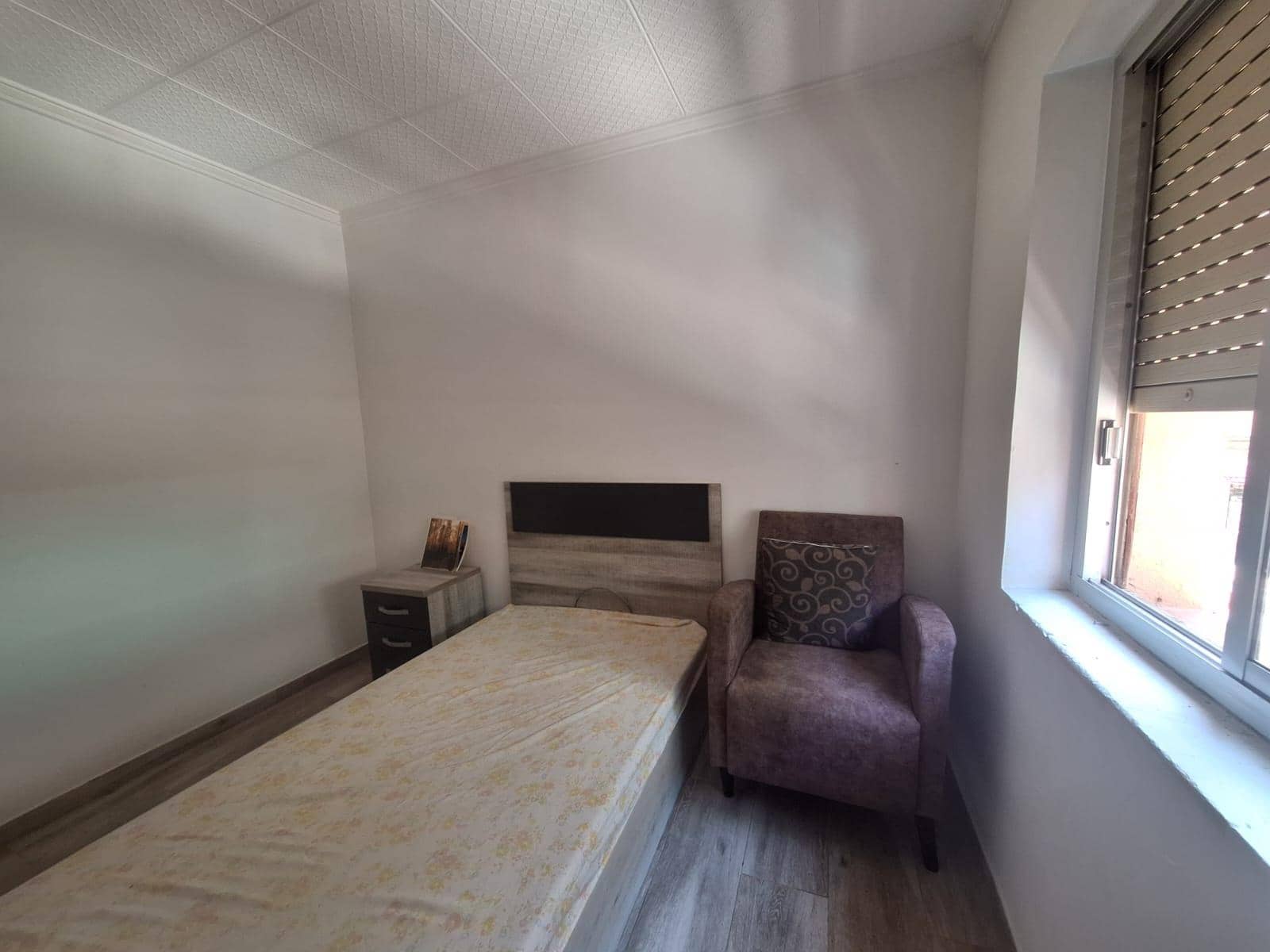 3 soveværelse Lejlighed til salg i Alicante by - € 175.000 (Ref: 9949893)