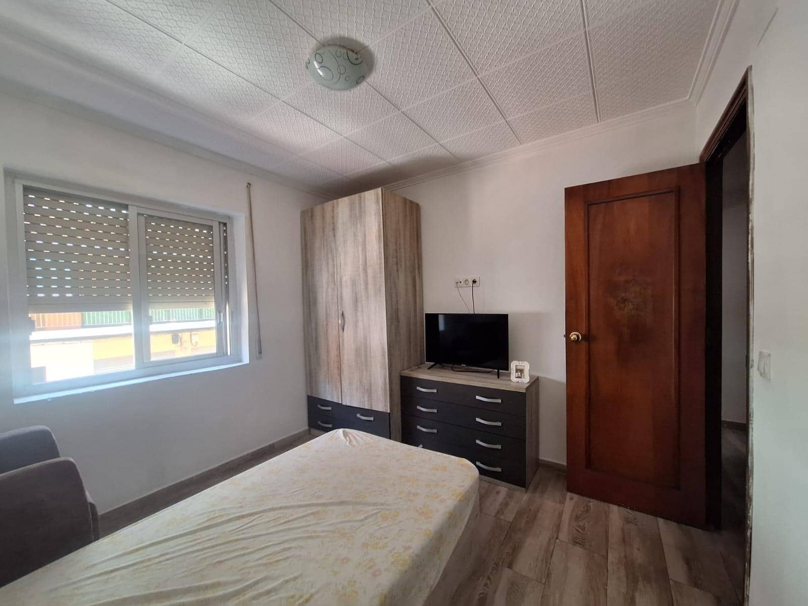 3 soveværelse Lejlighed til salg i Alicante by - € 175.000 (Ref: 9949893)