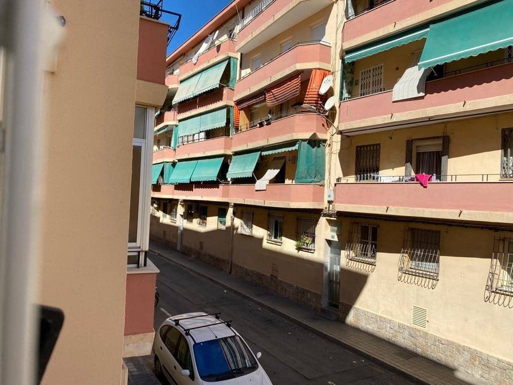 2 sovrum Lägenhet till salu i Alicante stad - 125 000 € (Ref: 9949894)