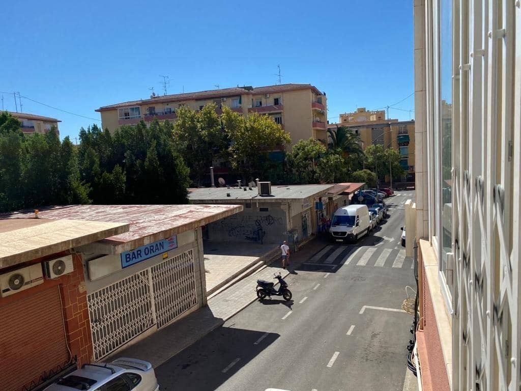 2 sovrum Lägenhet till salu i Alicante stad - 125 000 € (Ref: 9949894)