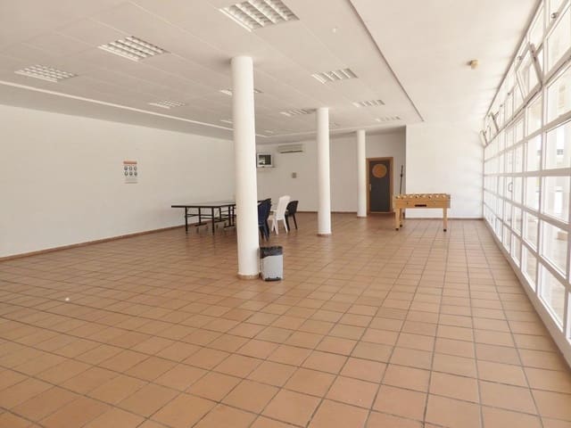 2 soveværelse Lejlighed til leje i Playa de San Juan, Alicante by med swimmingpool garage - € 1.450 (Ref: 9962789)