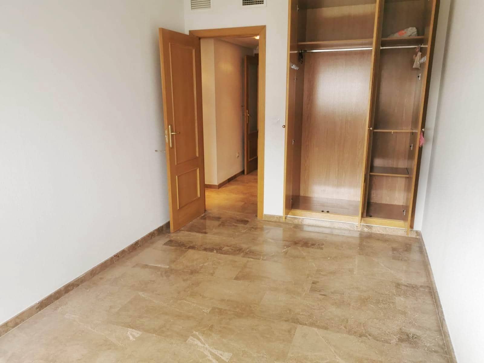 2 bedroom Flat for rent in Playa de San Juan with pool garage - € 1,450 (Ref: 9962789)