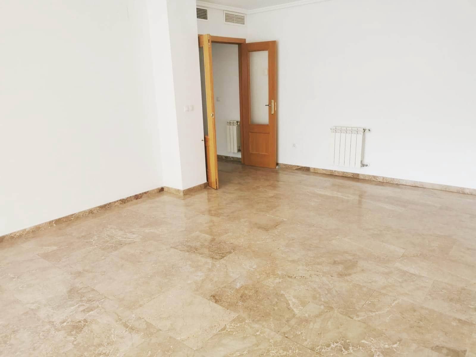2 bedroom Flat for rent in Playa de San Juan with pool garage - € 1,450 (Ref: 9962789)