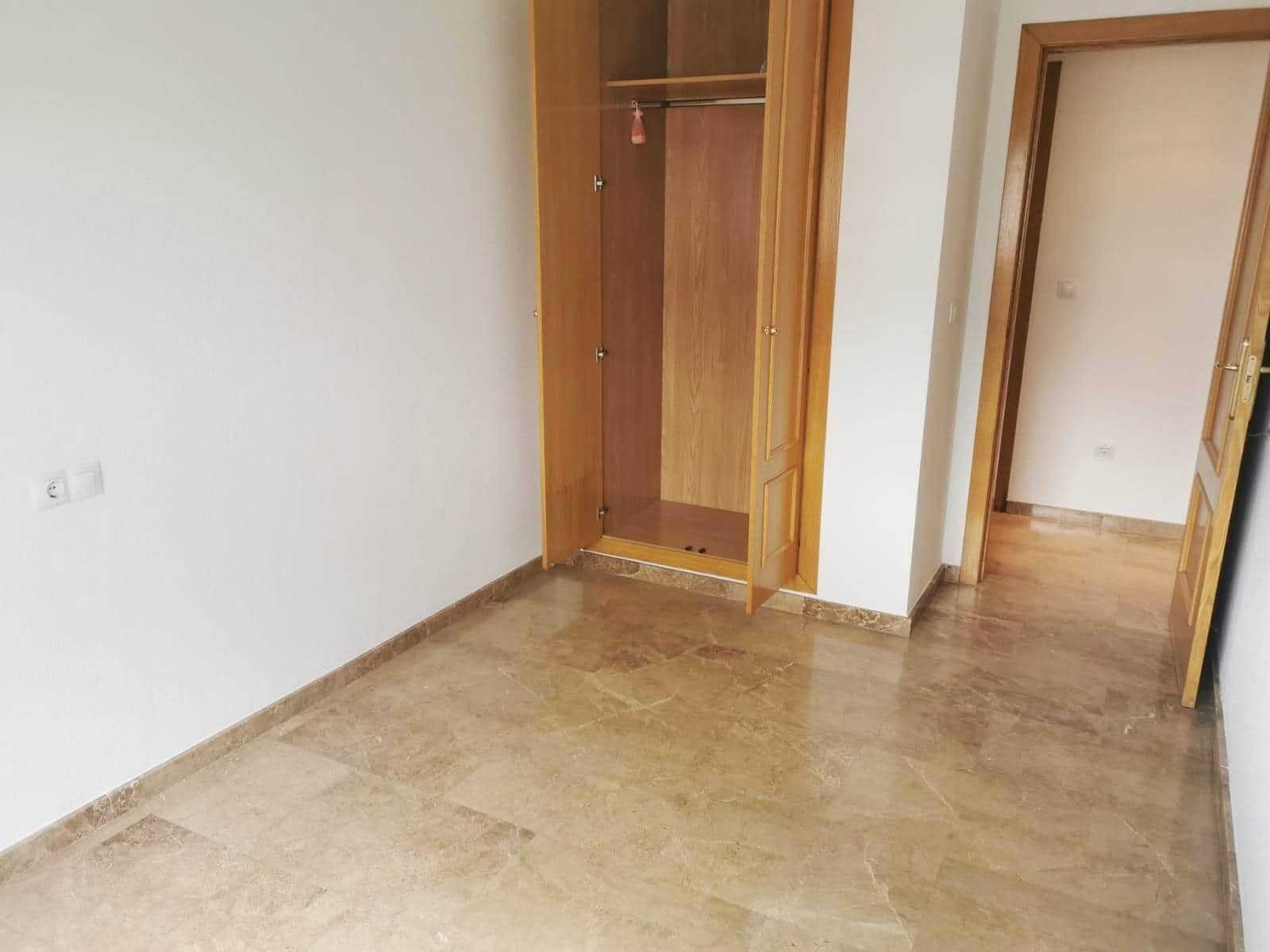 2 bedroom Flat for rent in Playa de San Juan with pool garage - € 1,450 (Ref: 9962789)