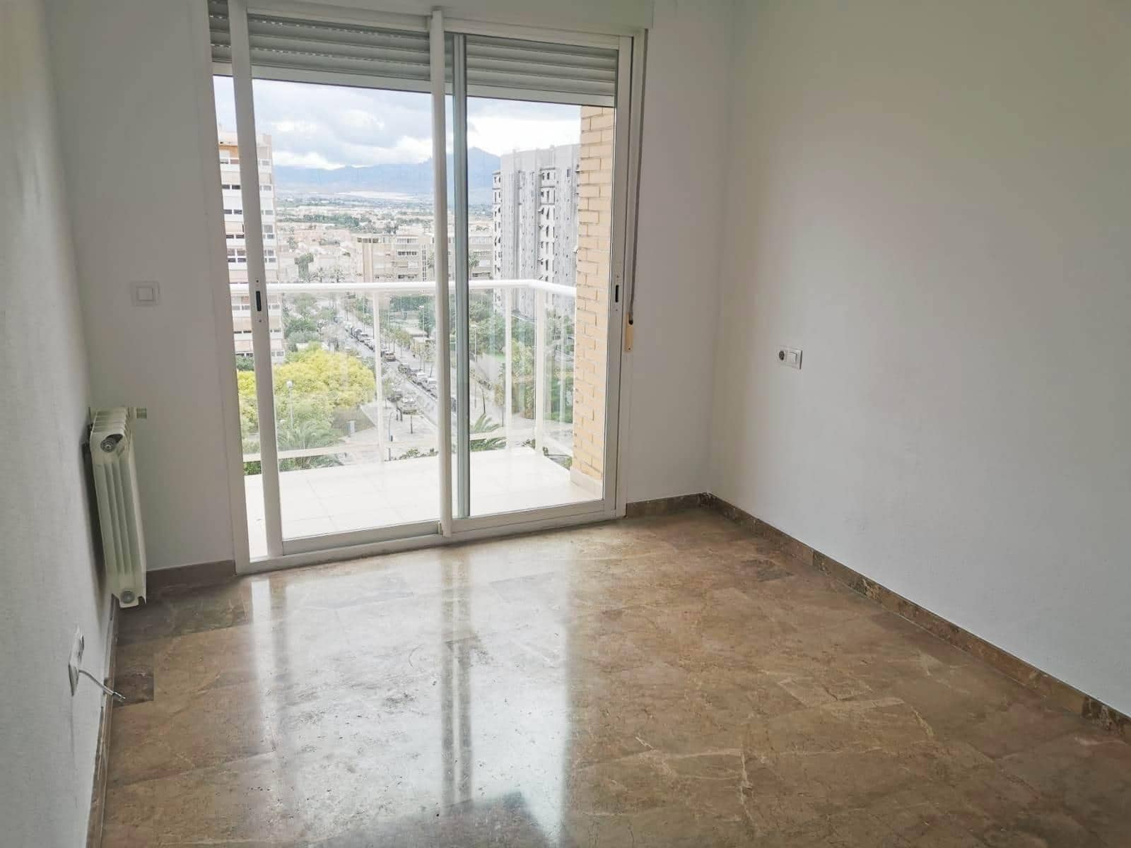 2 bedroom Flat for rent in Playa de San Juan with pool garage - € 1,450 (Ref: 9962789)