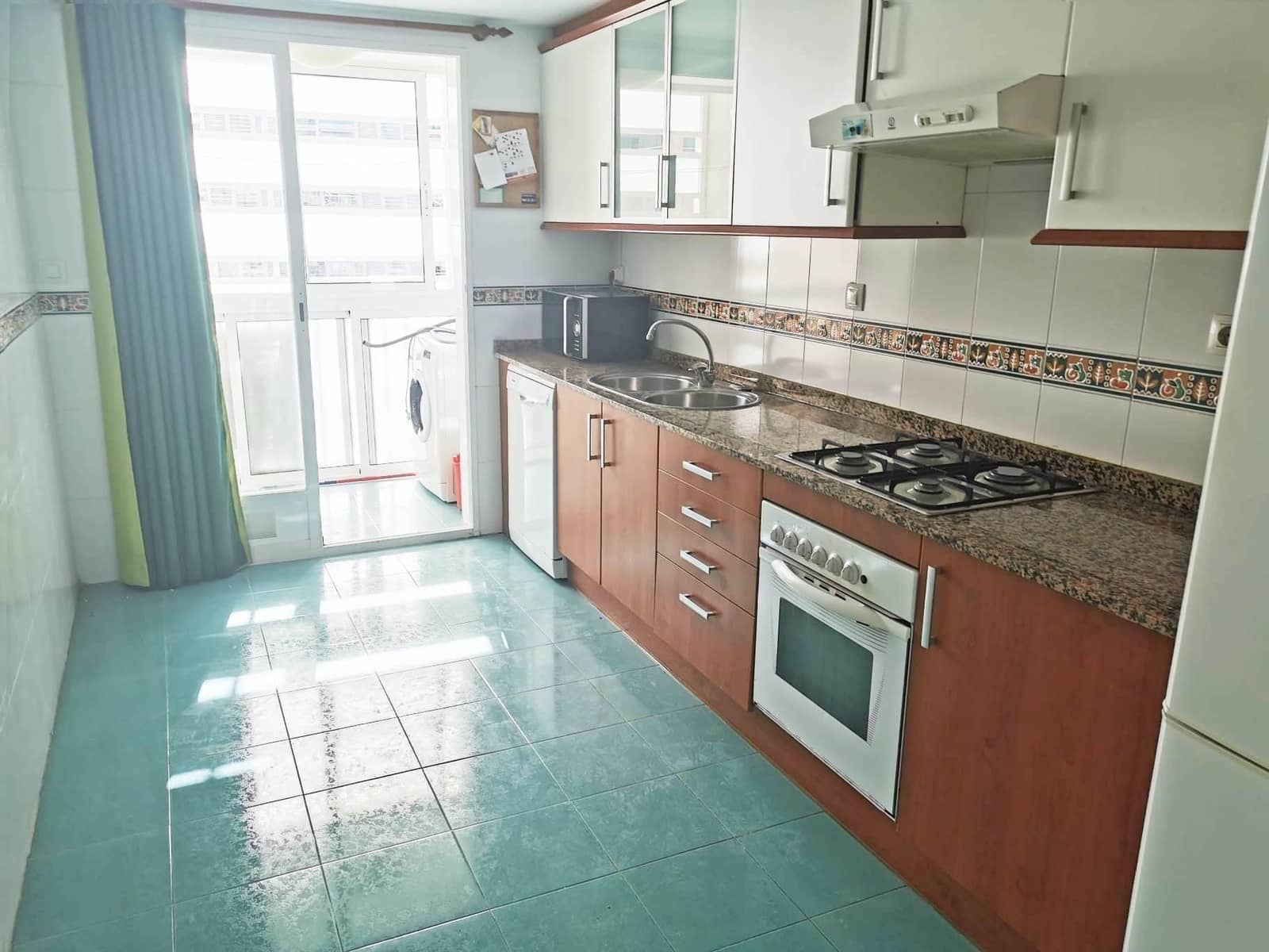 2 bedroom Flat for rent in Playa de San Juan with pool garage - € 1,450 (Ref: 9962789)