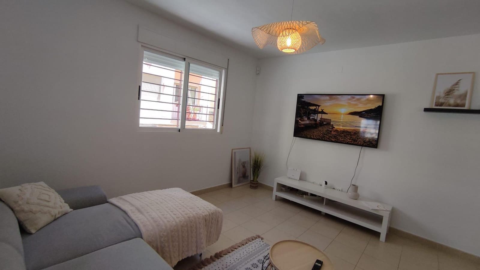1 soverom Leilighet til leie i Alicante by - € 1 200 (Ref: 9962790)