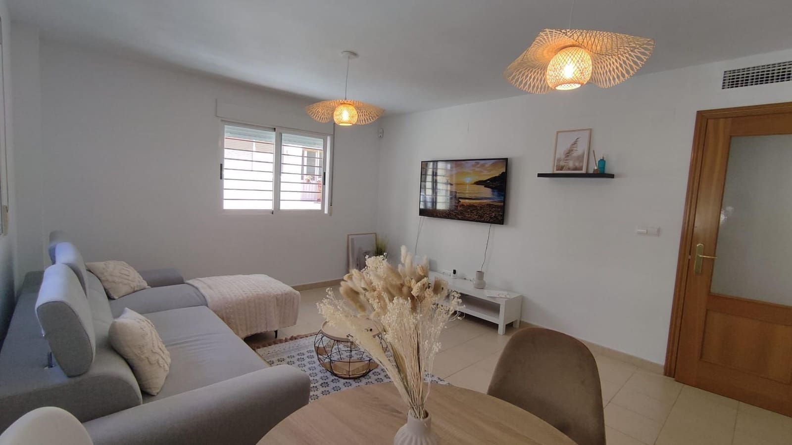 1 soverom Leilighet til leie i Alicante by - € 1 200 (Ref: 9962790)