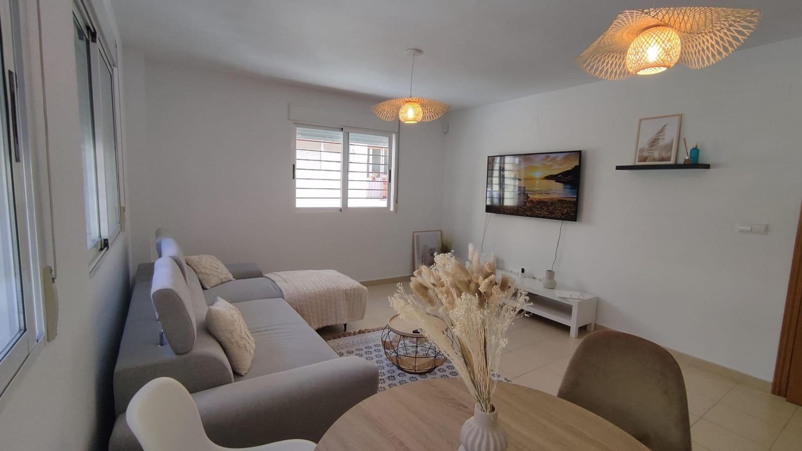 1 soverom Leilighet til leie i Alicante by - € 1 200 (Ref: 9962790)
