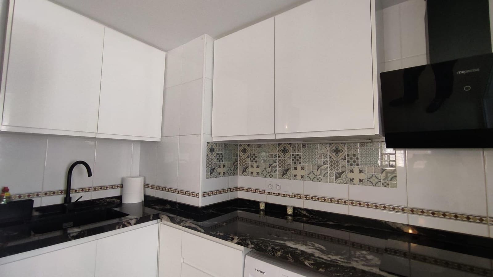 1 soverom Leilighet til leie i Alicante by - € 1 200 (Ref: 9962790)