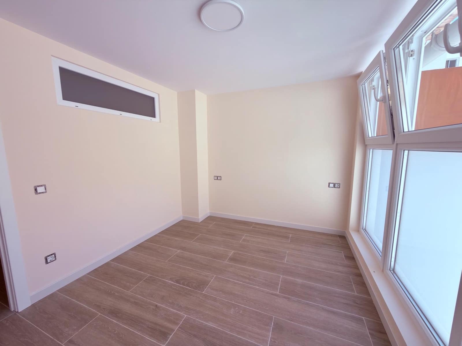10 bedroom Apartment for sale in Alicante / Alacant city - € 1,050,000 (Ref: 9965368)