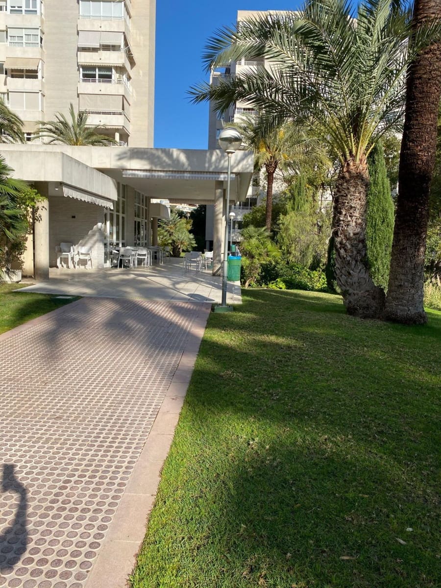 3 bedroom Flat for rent in Playa de San Juan with pool garage - € 1,450 (Ref: 9970724)