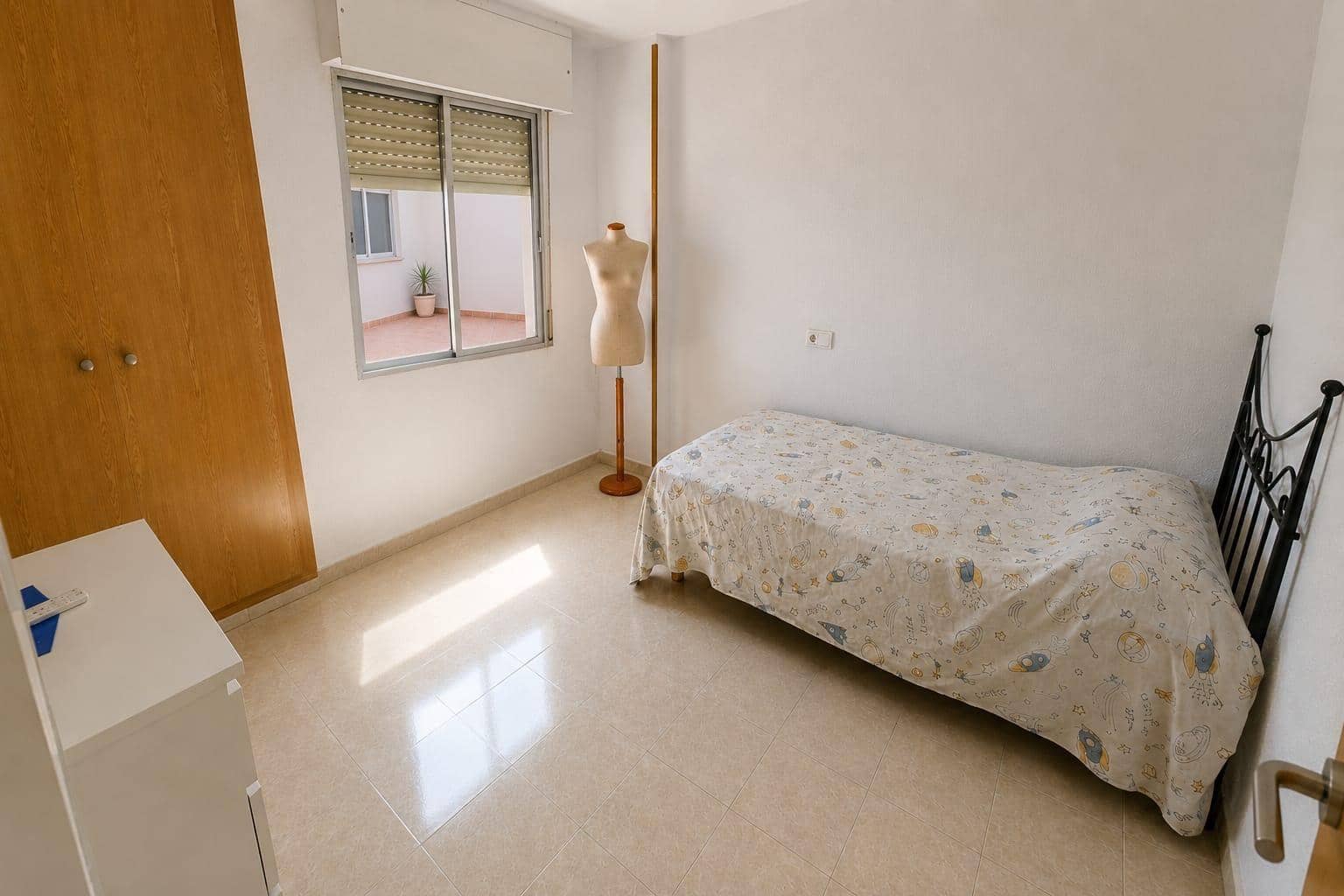 4 soveværelse Lejlighed til salg i Alicante by - € 285.000 (Ref: 9973396)
