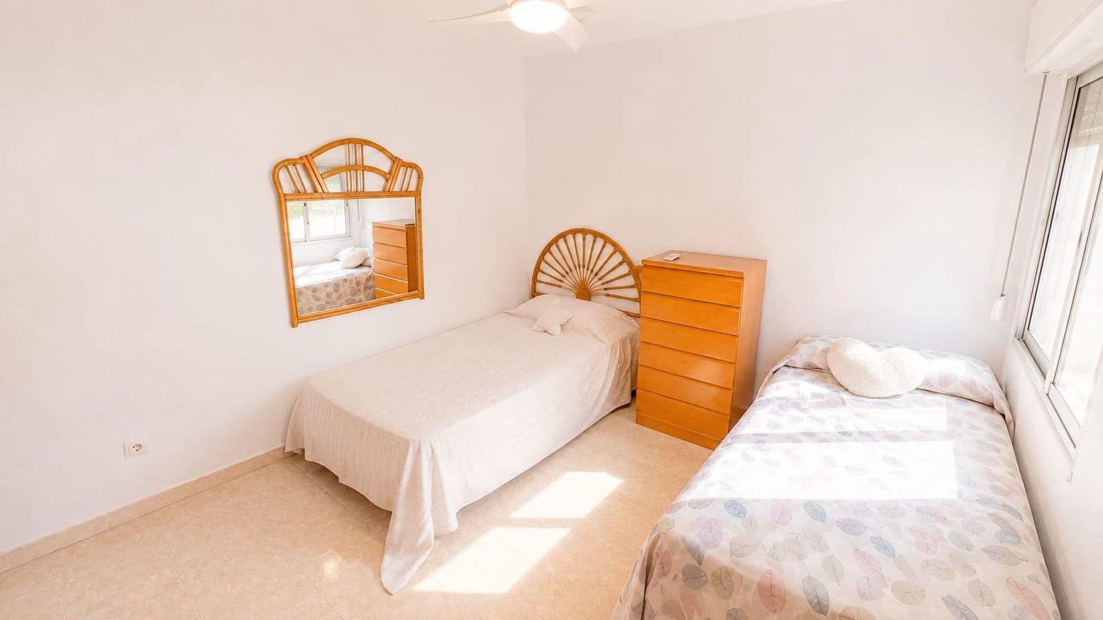 4 soveværelse Lejlighed til salg i Alicante by - € 285.000 (Ref: 9973396)