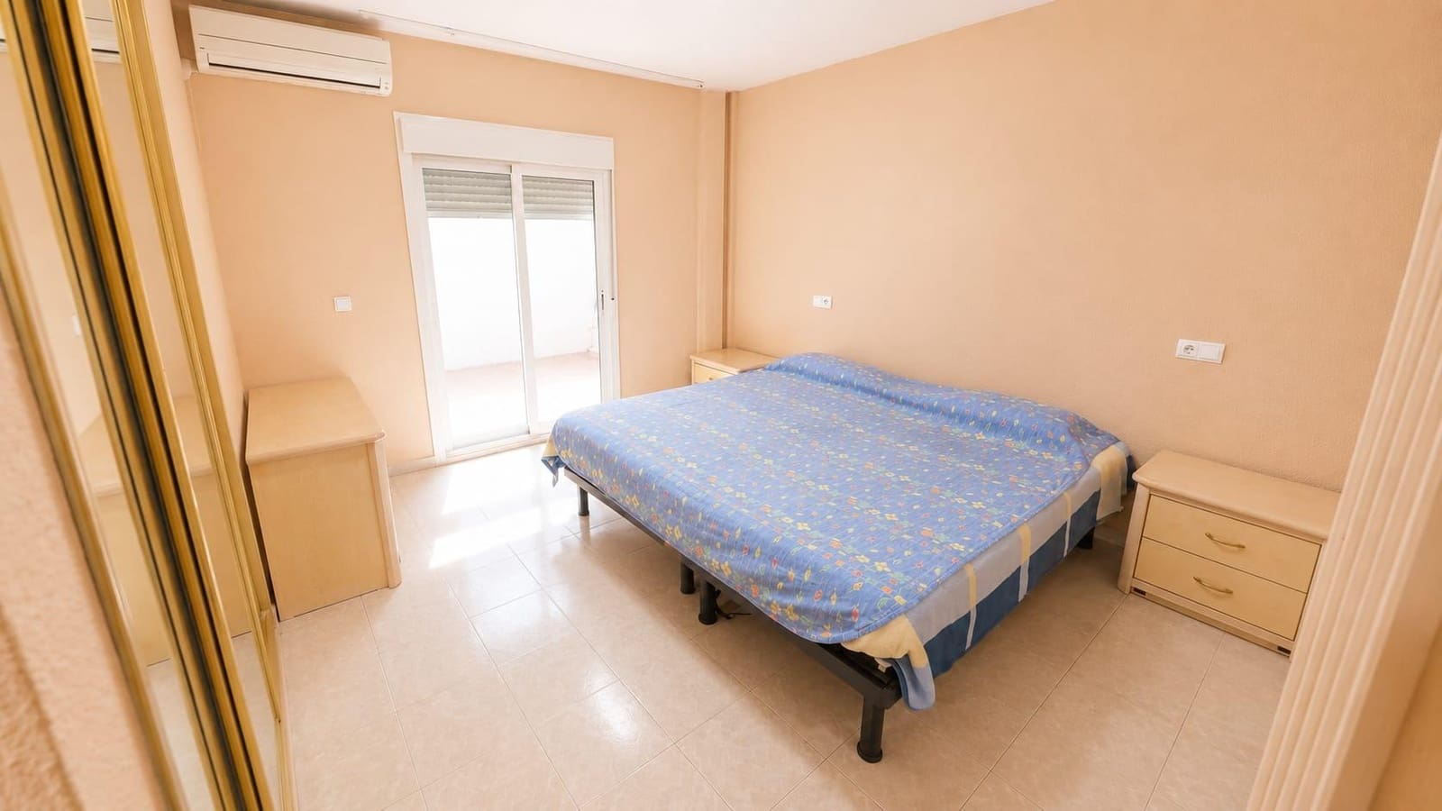 4 soveværelse Lejlighed til salg i Alicante by - € 285.000 (Ref: 9973396)