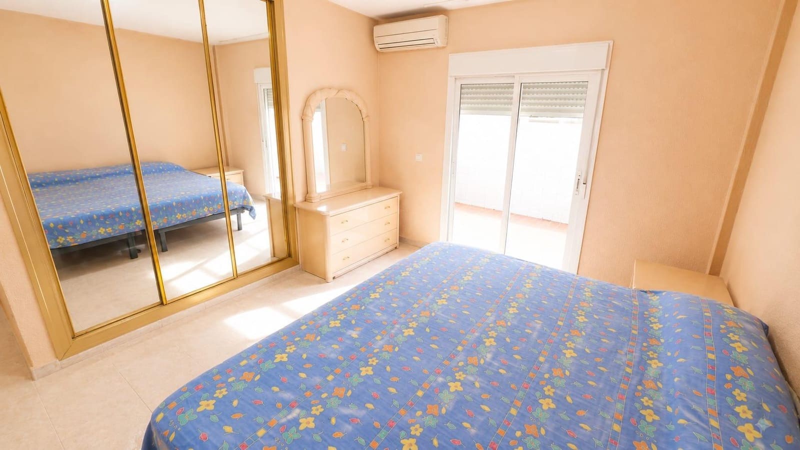 4 soveværelse Lejlighed til salg i Alicante by - € 285.000 (Ref: 9973396)