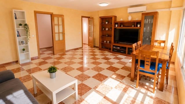 4 soveværelse Lejlighed til salg i Carolinas Bajas, Alicante by - € 285.000 (Ref: 9973396)