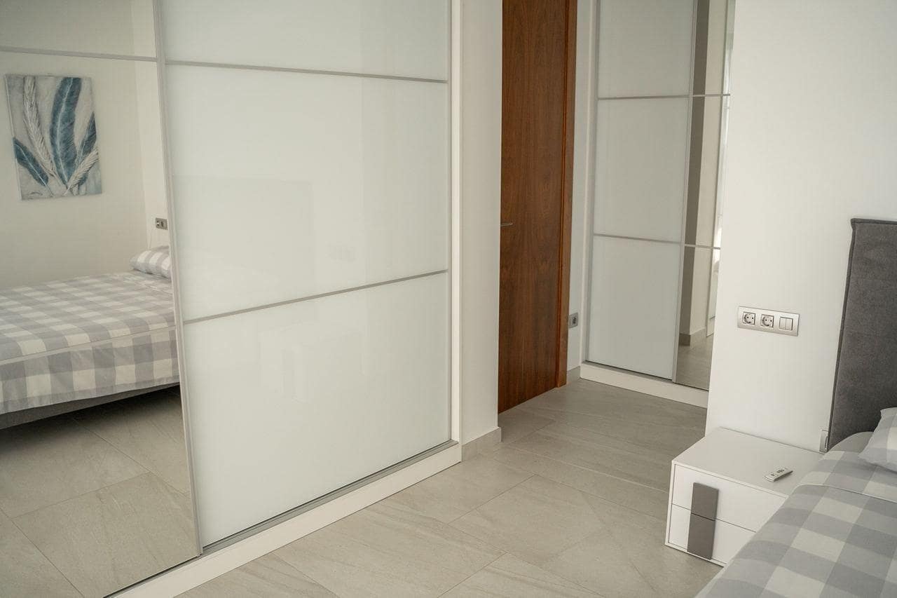 4 sypialnia Willa na sprzedaż w Finestrat z basenem garażem - 1 170 000 € (Ref: 9975532)