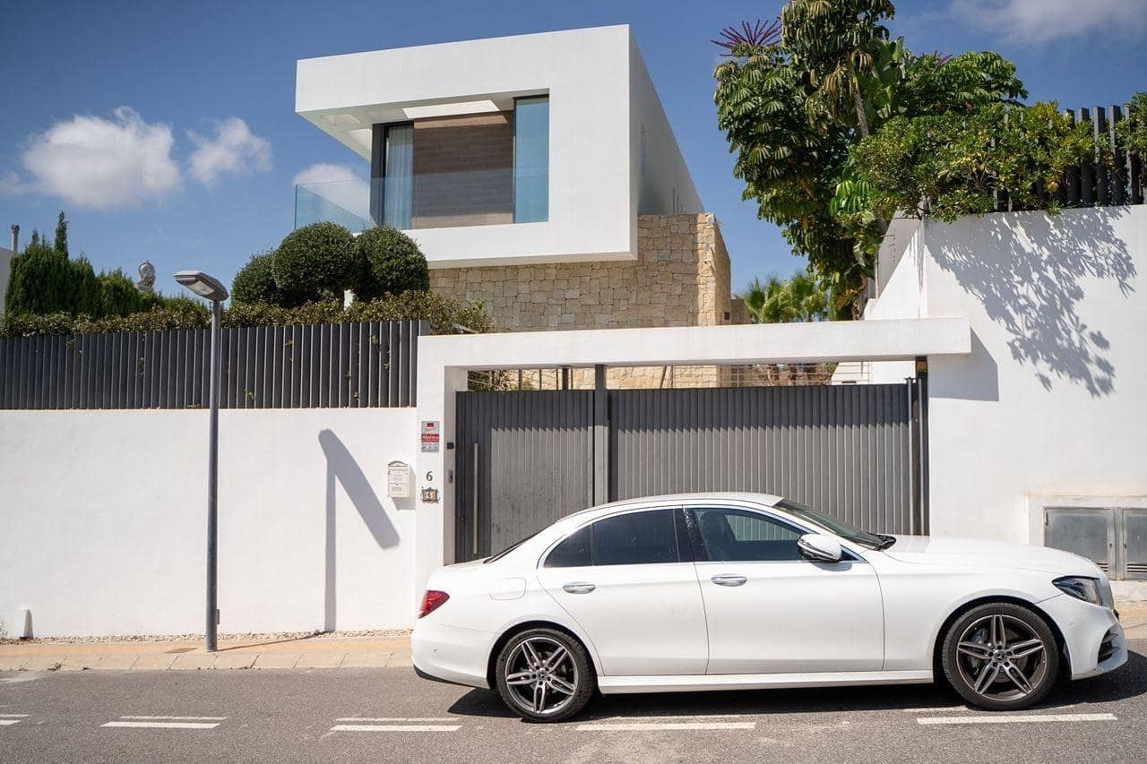 4 sypialnia Willa na sprzedaż w Finestrat z basenem garażem - 1 170 000 € (Ref: 9975532)