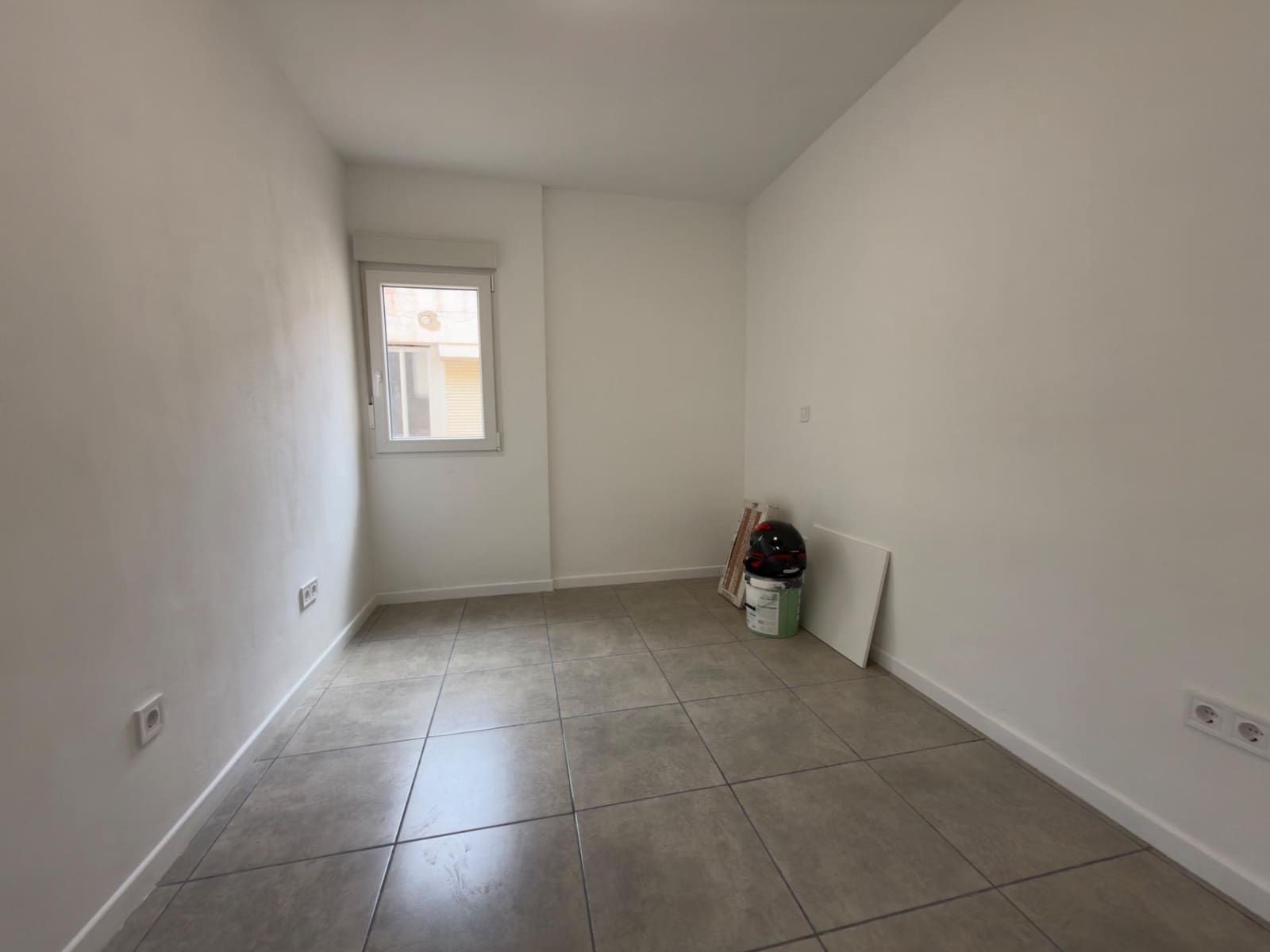 3 makuuhuone Huoneisto myytävänä paikassa Alicante kaupunki - 84 000 € (Ref: 9977419)