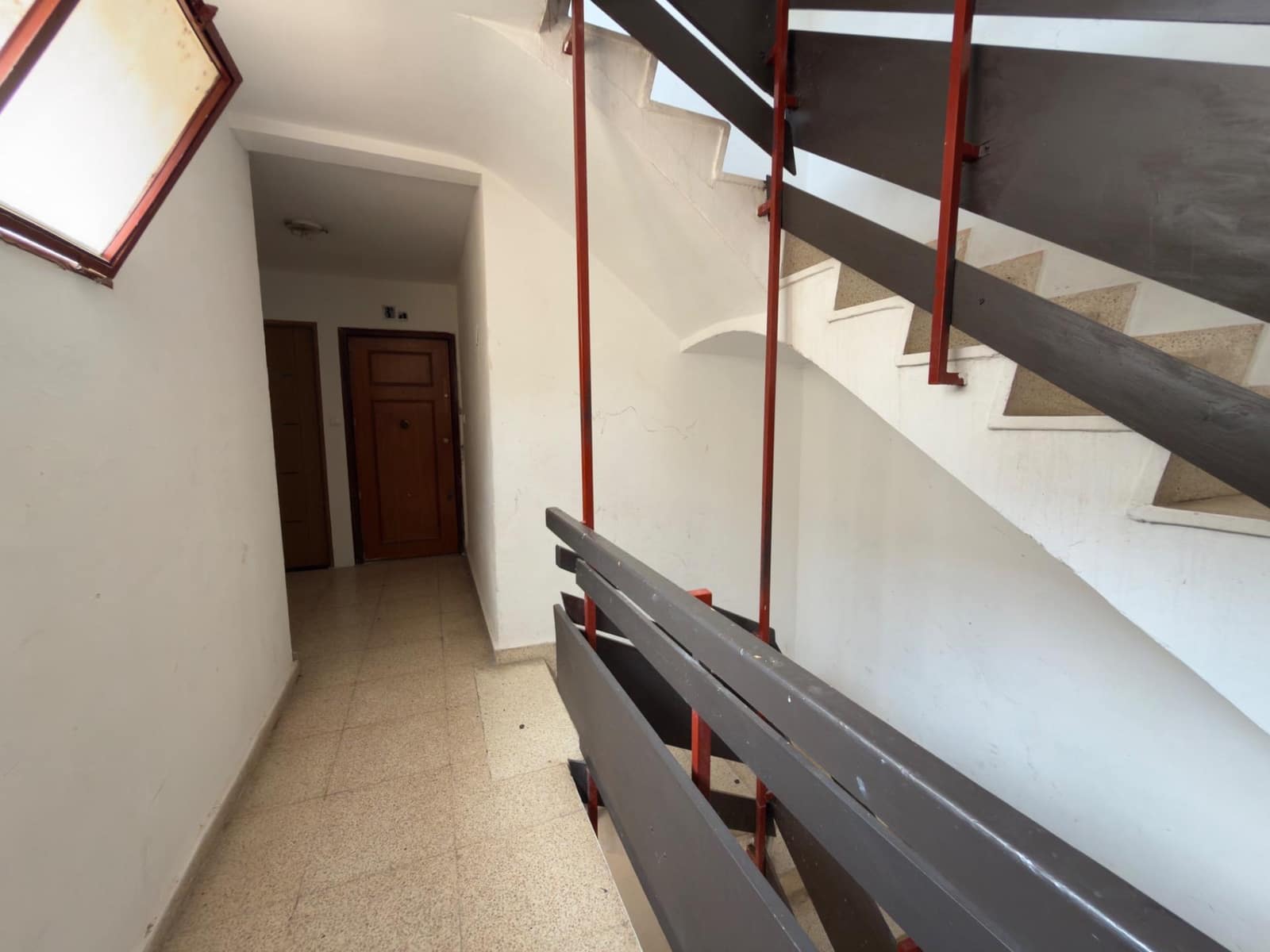 3 makuuhuone Huoneisto myytävänä paikassa Alicante kaupunki - 84 000 € (Ref: 9977419)