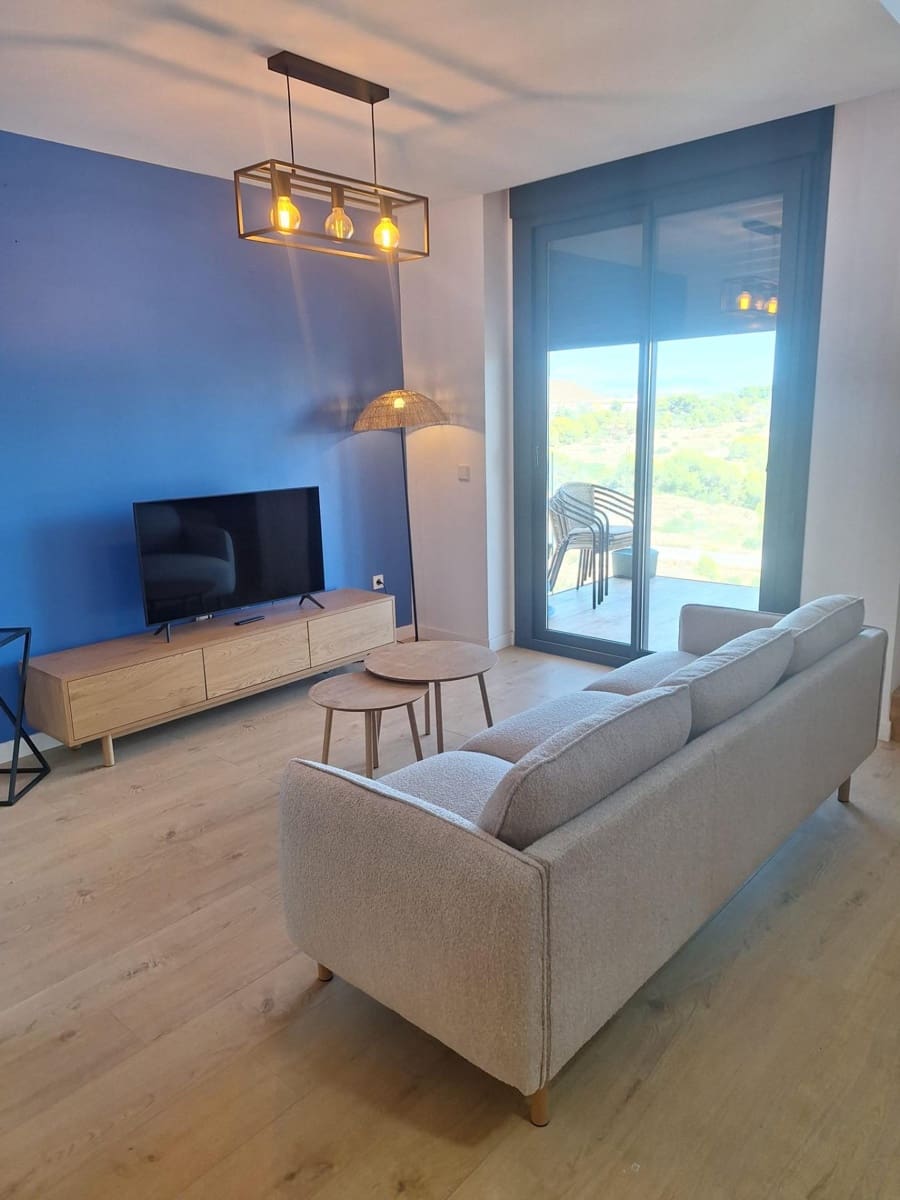 Penthouse de 2 chambres à louer à La Villajoyosa / Vila Joiosa avec piscine garage - 2 500 € (Ref: 9978971)