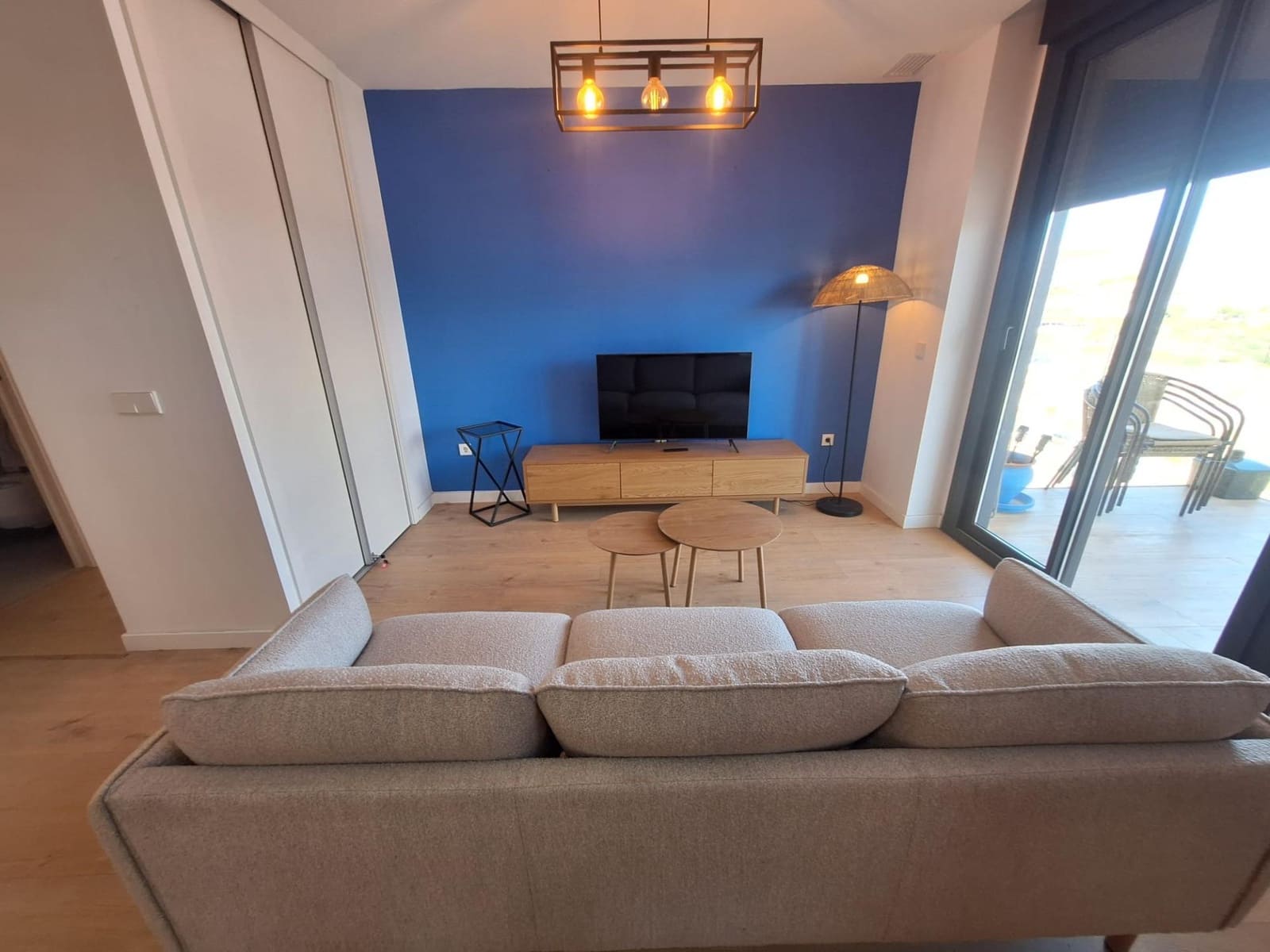 Penthouse de 2 chambres à louer à La Villajoyosa / Vila Joiosa avec piscine garage - 2 500 € (Ref: 9978971)