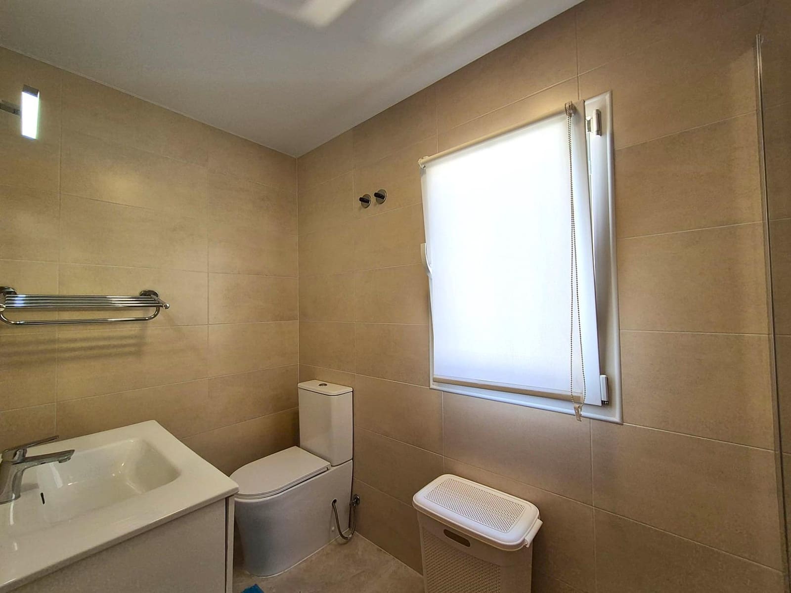 2 makuuhuone Huoneisto myytävänä paikassa Alicante kaupunki - 175 000 € (Ref: 9990804)