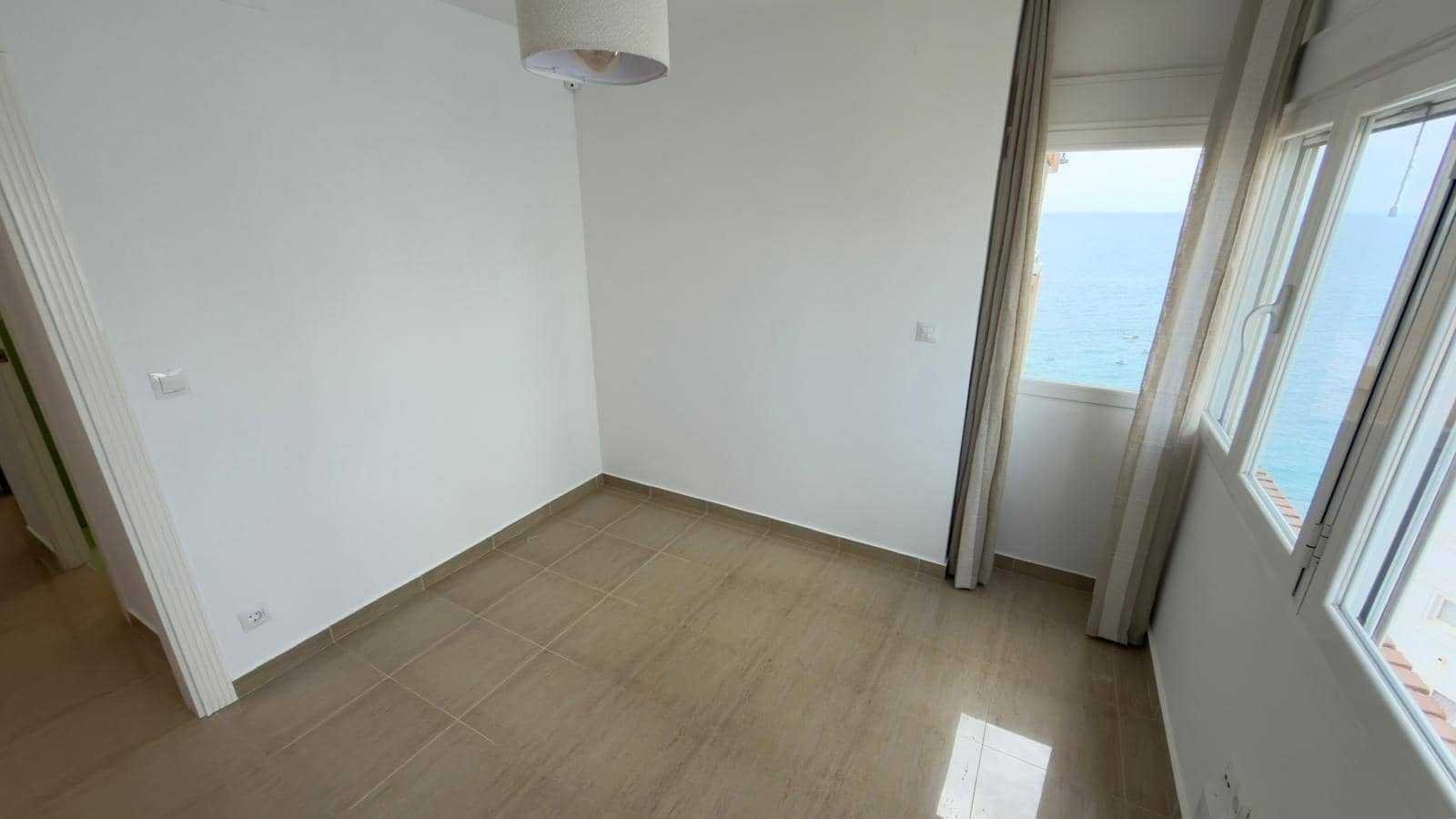 3 quarto Apartamento para venda em Benidorm com piscina - 450 000 € (Ref: 9994336)