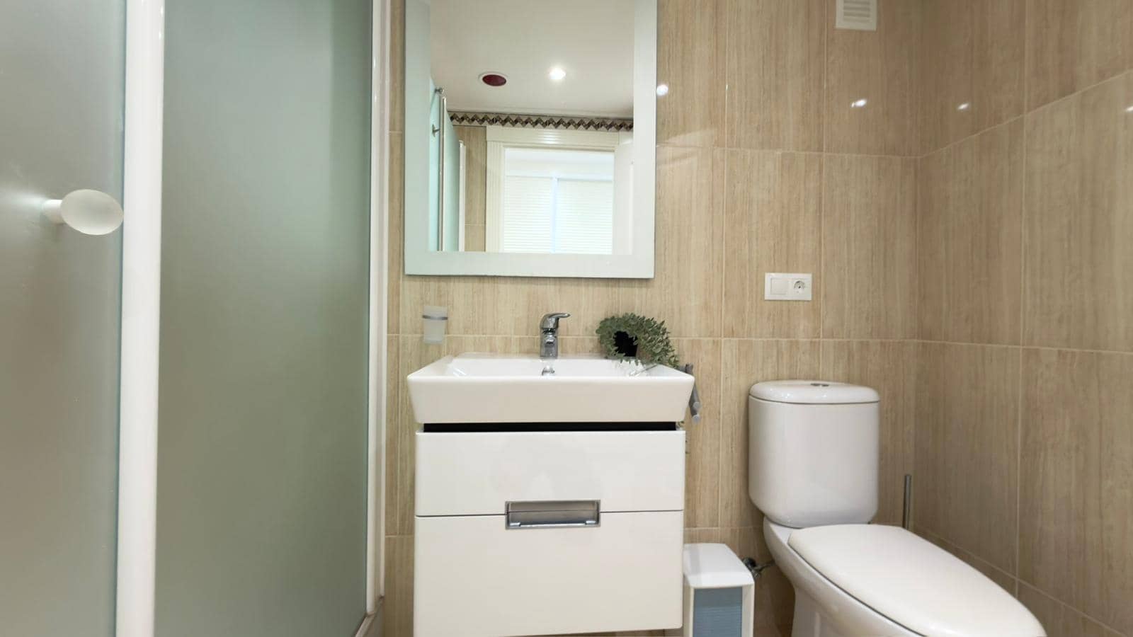 3 quarto Apartamento para venda em Benidorm com piscina - 450 000 € (Ref: 9994336)