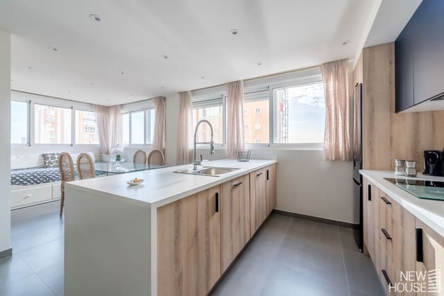 4 quarto Apartamento para venda em Vistahermosa, Alicante cidade com garagem - 450 000 € (Ref: 9641400)