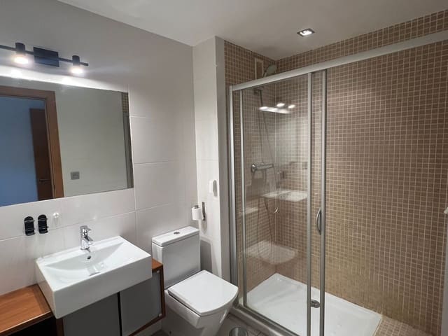 2 soveværelse Lejlighed til leje i PAU, Alicante by med swimmingpool garage - € 1.500 (Ref: 9641402)