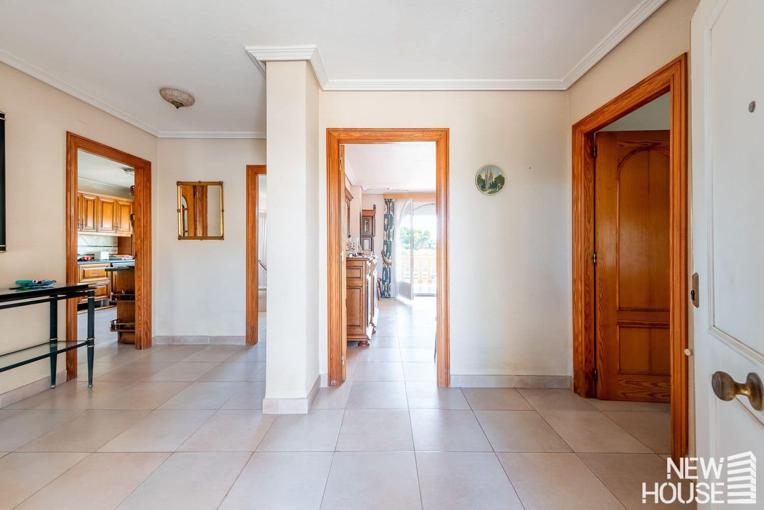 5 makuuhuone Huvila myytävänä paikassa Villafranqueza mukana uima-altaan 
autotalli - 550 000 € (Ref: 9641403)