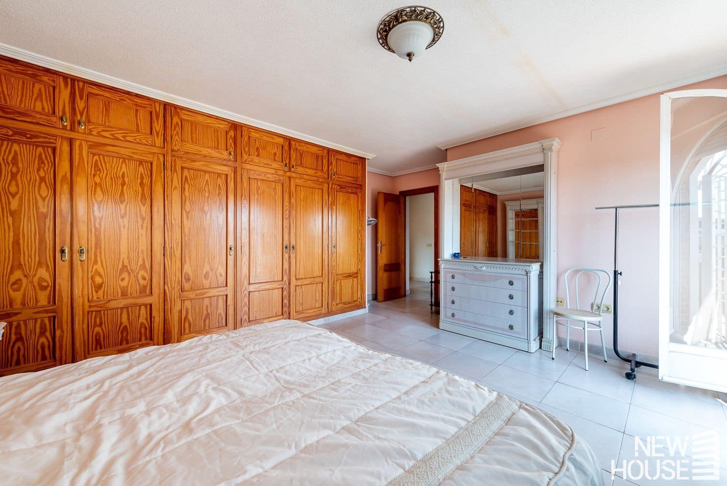 5 makuuhuone Huvila myytävänä paikassa Villafranqueza mukana uima-altaan 
autotalli - 550 000 € (Ref: 9641403)