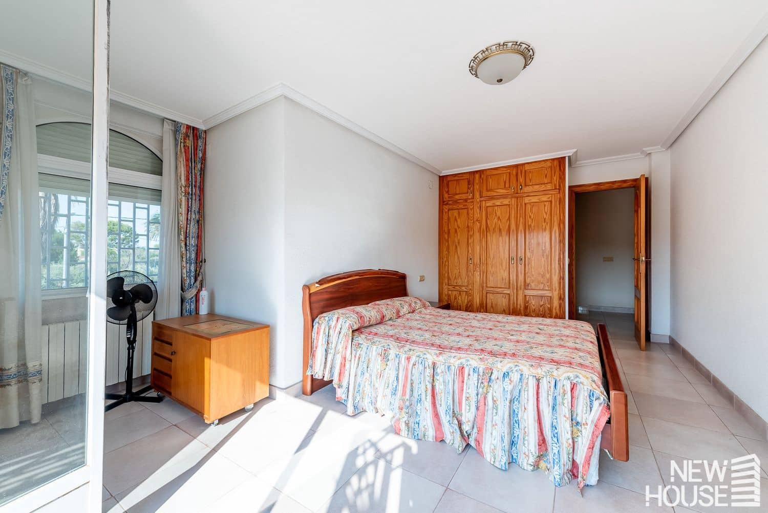 5 makuuhuone Huvila myytävänä paikassa Villafranqueza mukana uima-altaan 
autotalli - 550 000 € (Ref: 9641403)