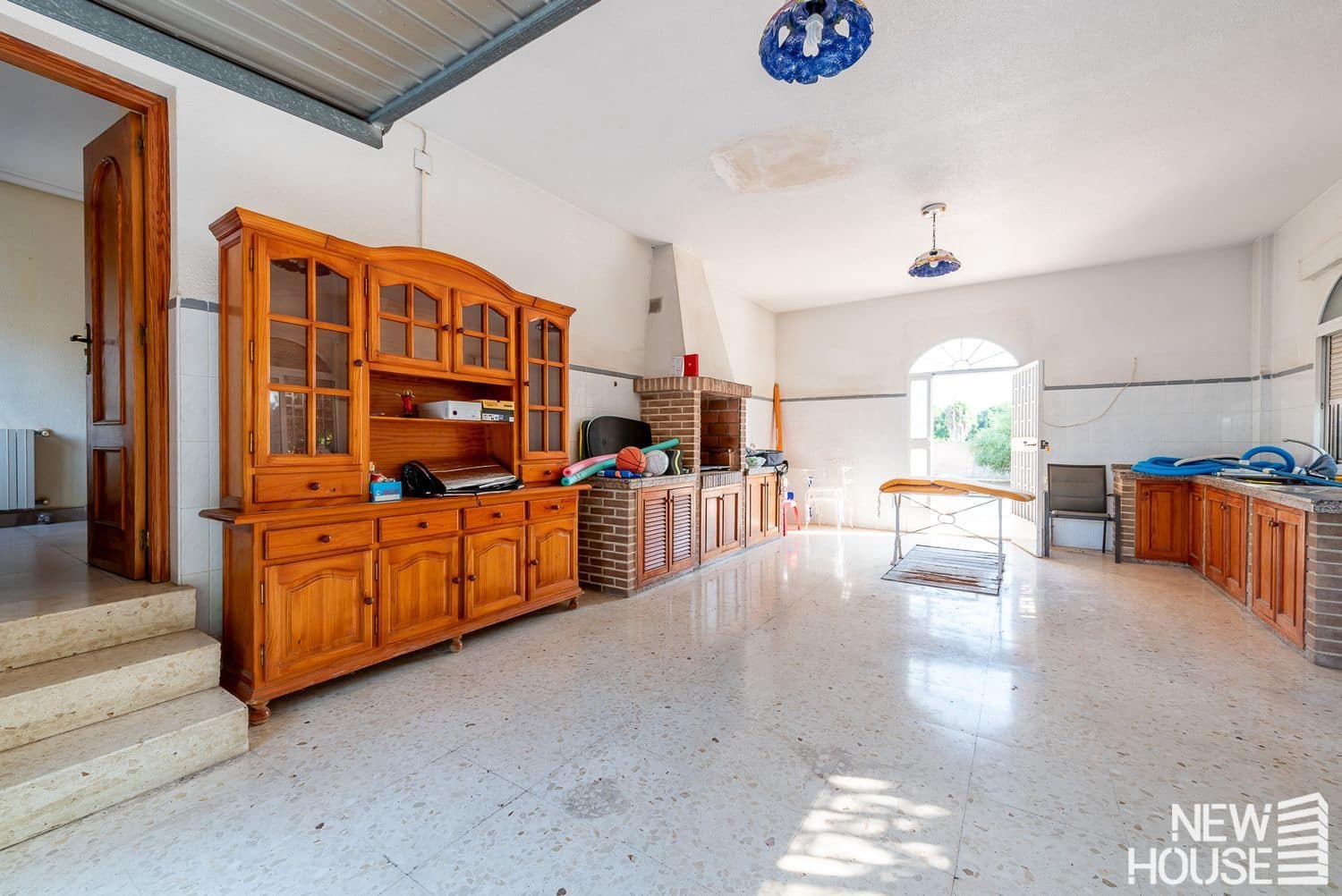 5 makuuhuone Huvila myytävänä paikassa Villafranqueza mukana uima-altaan 
autotalli - 550 000 € (Ref: 9641403)