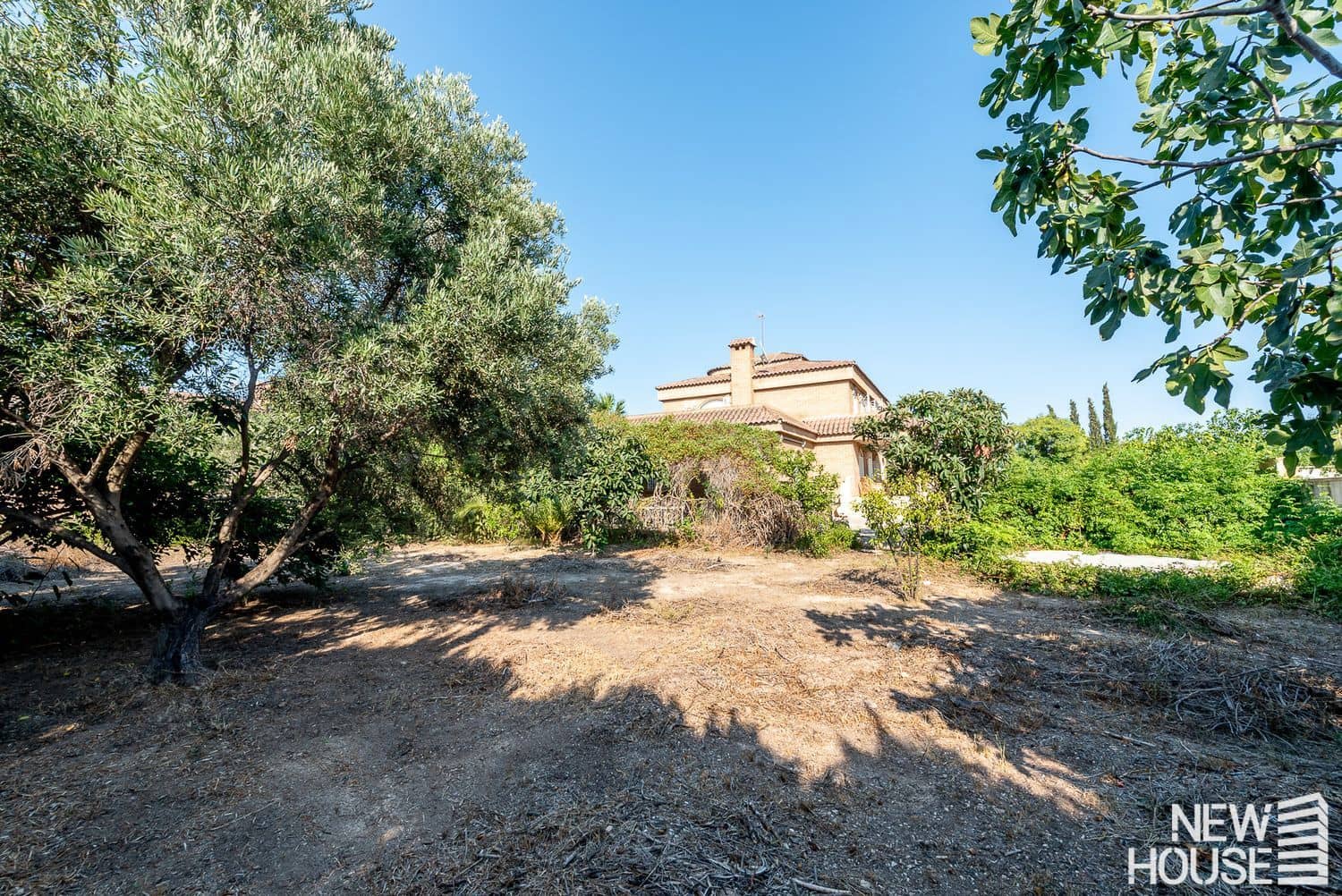 5 makuuhuone Huvila myytävänä paikassa Villafranqueza mukana uima-altaan 
autotalli - 550 000 € (Ref: 9641403)