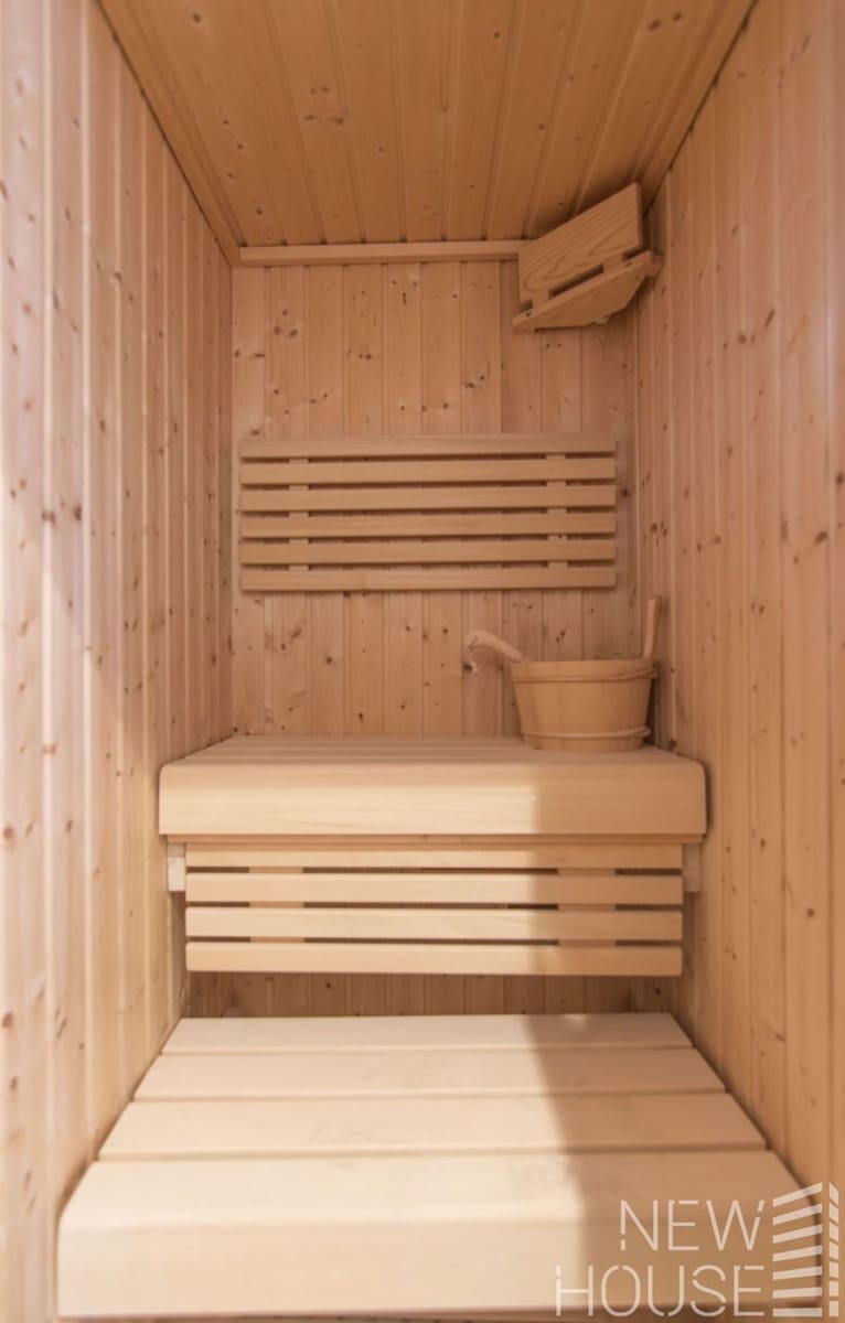 8 bedroom Townhouse for sale in Cabo de las Huertas with pool garage - € 1,124,900 (Ref: 9641405)