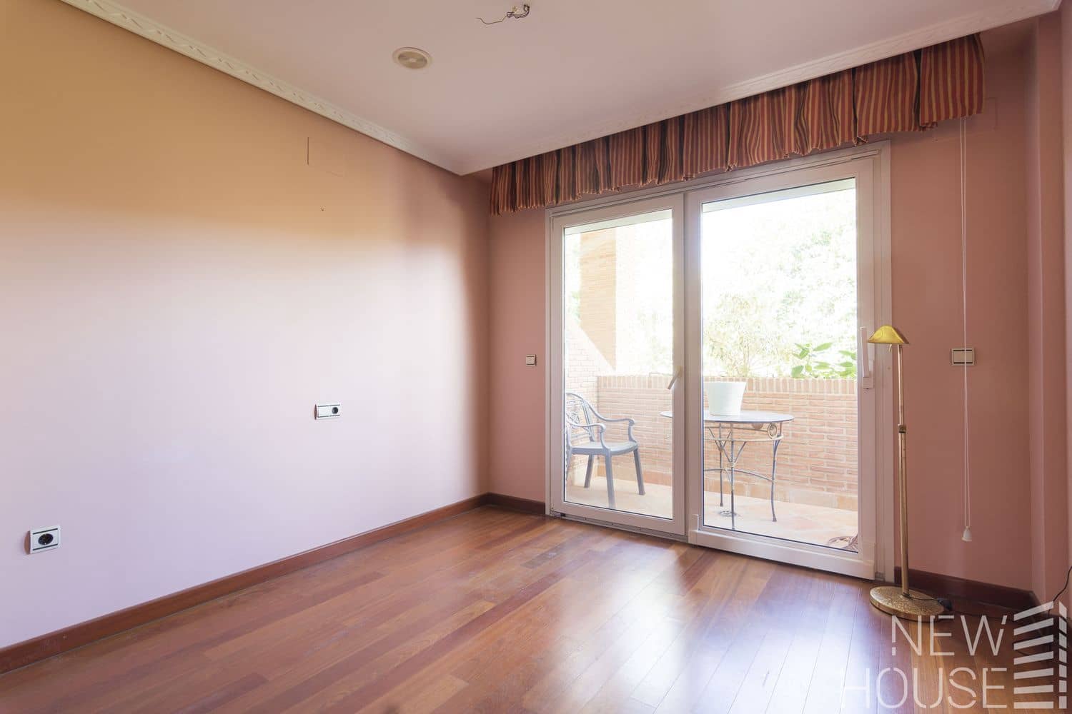 8 bedroom Townhouse for sale in Cabo de las Huertas with pool garage - € 1,124,900 (Ref: 9641405)