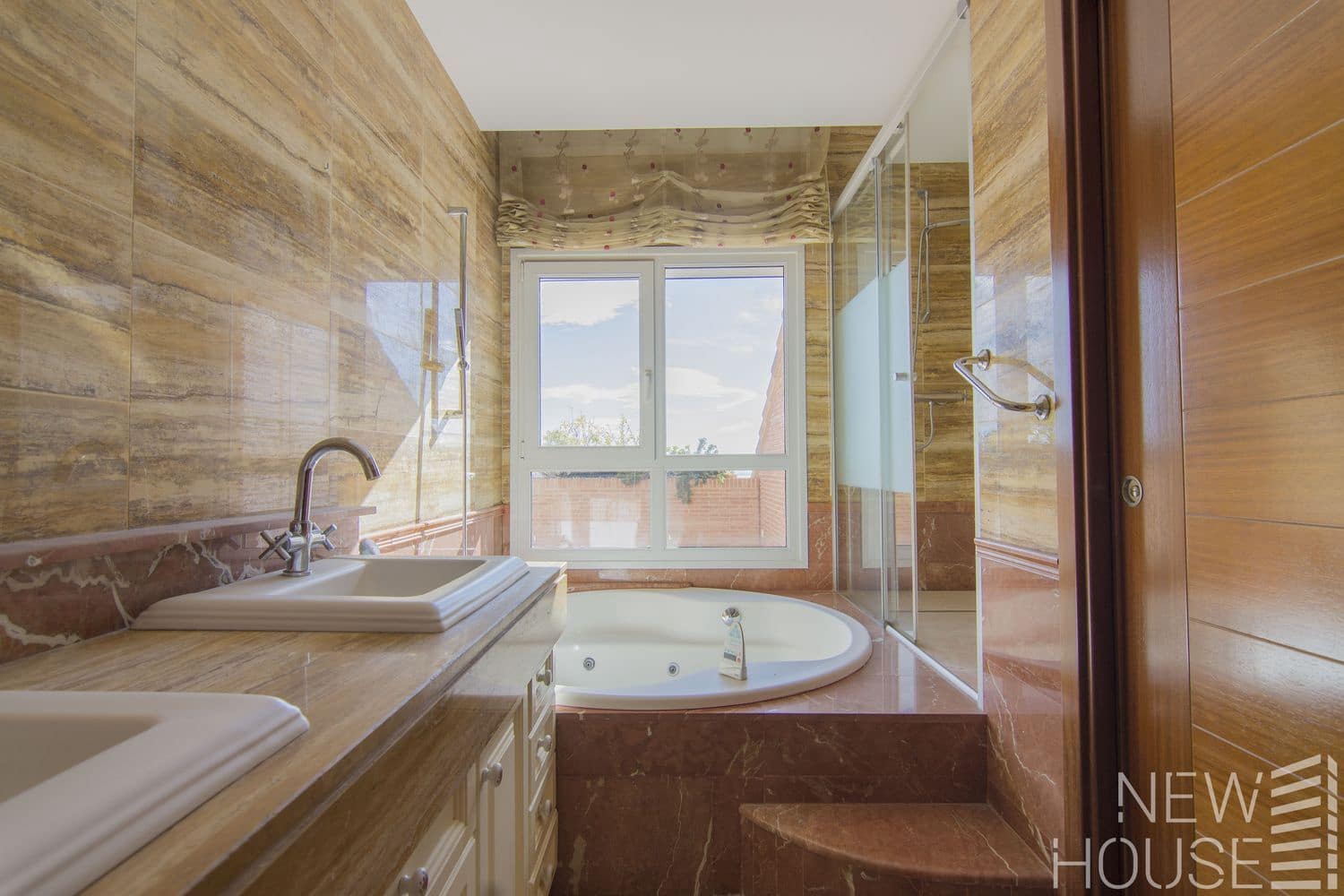 8 bedroom Townhouse for sale in Cabo de las Huertas with pool garage - € 1,124,900 (Ref: 9641405)