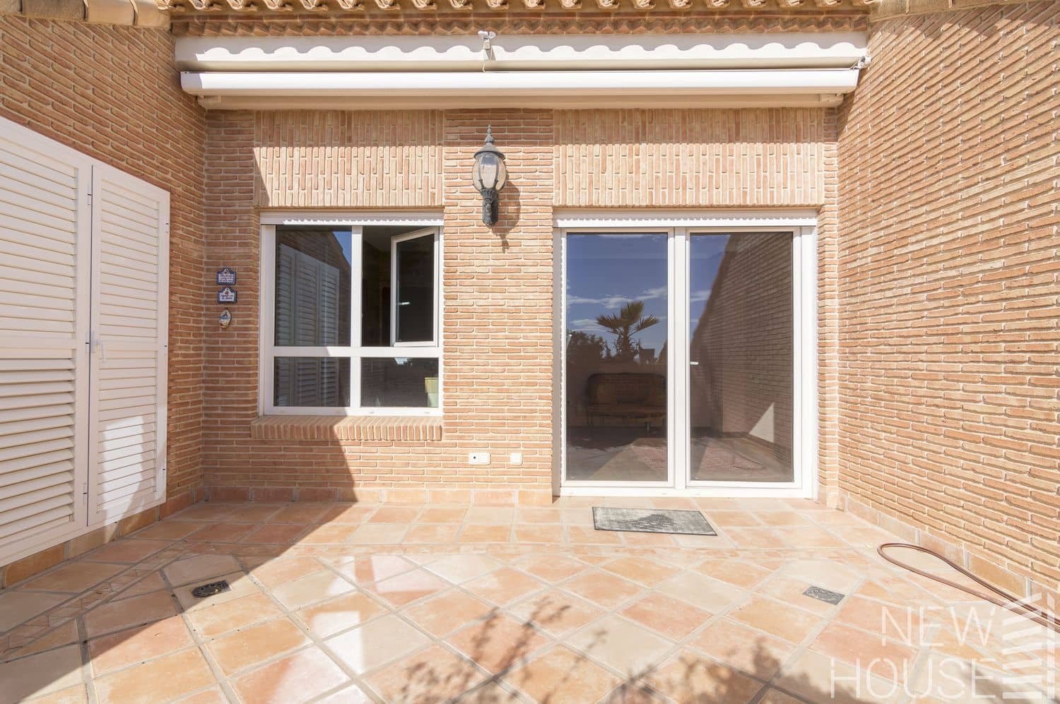 8 bedroom Townhouse for sale in Cabo de las Huertas with pool garage - € 1,124,900 (Ref: 9641405)