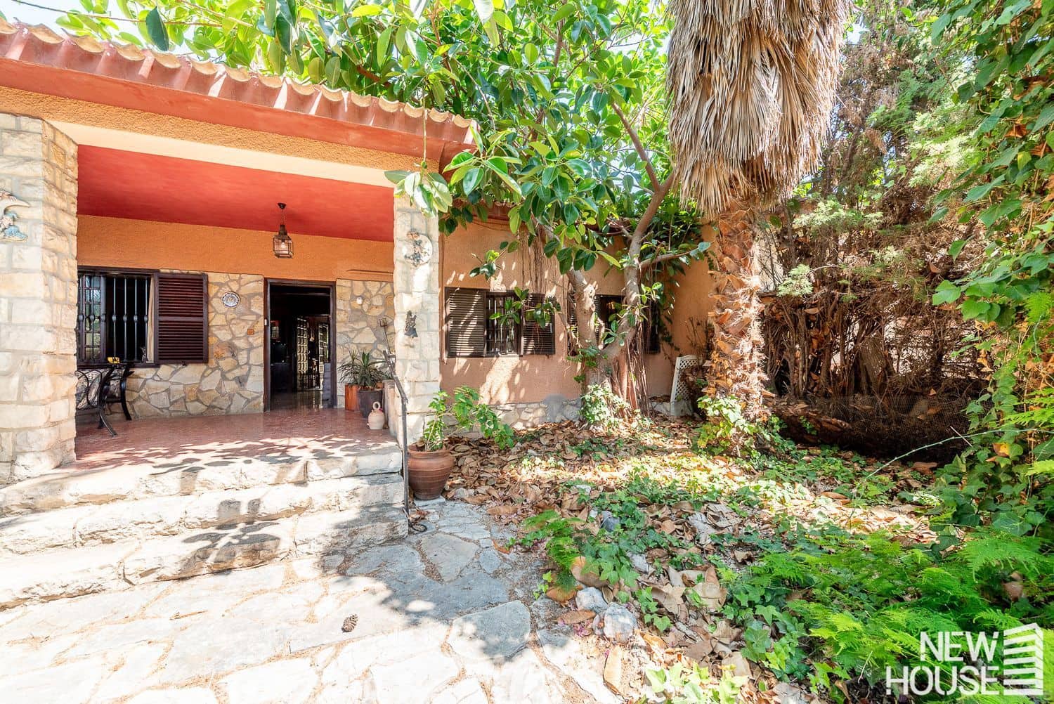 3 bedroom Villa for sale in Alicante / Alacant city with garage - € 585,000 (Ref: 9641407)