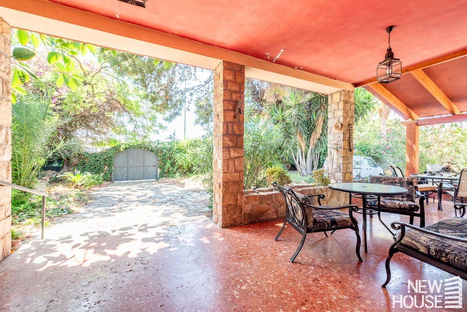 3 bedroom Villa for sale in Alicante / Alacant city with garage - € 585,000 (Ref: 9641407)